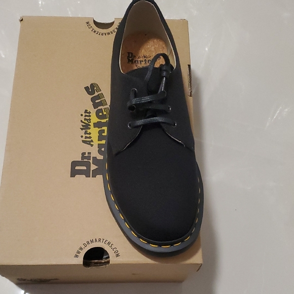 Dr. Martens Black Men's Shoes - Picture 3 of 5